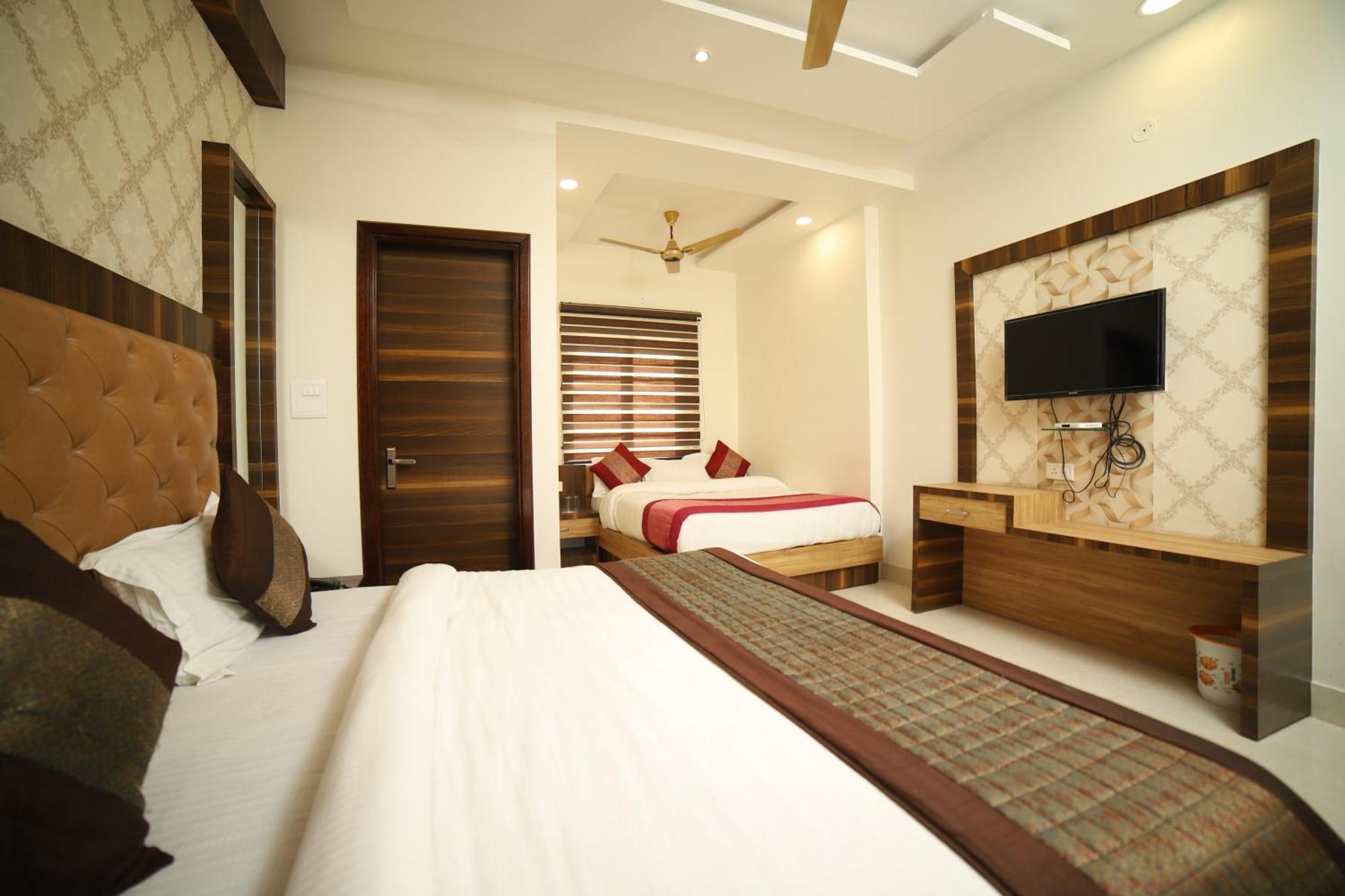 Om Sai B&B アムリトサル エクステリア 写真